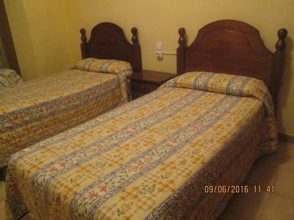 Casa de hóspedes Pensio L'Avi Pep Hotel Saus