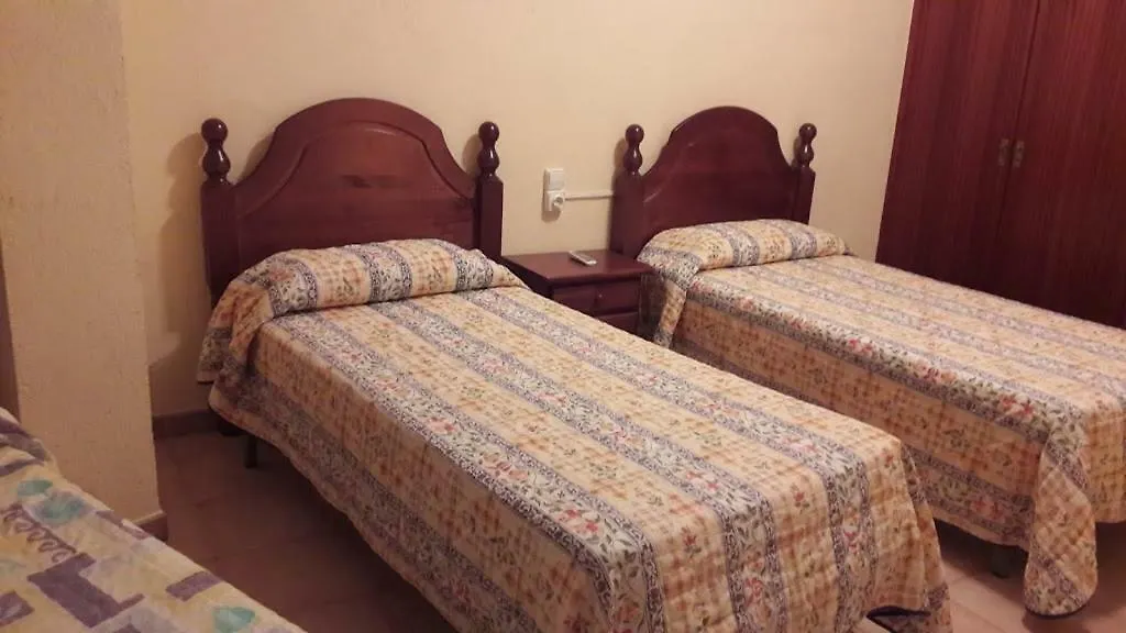 Pensio L'Avi Pep Guest House Saus 3*, Camallera Spain