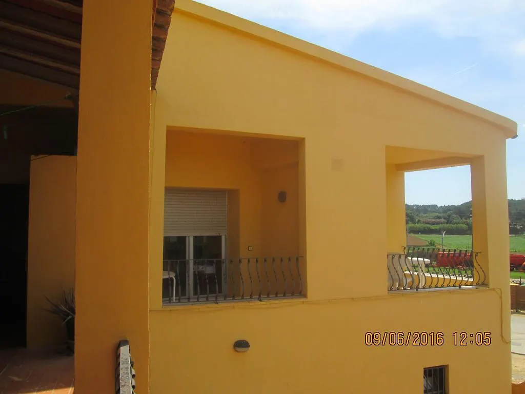 ***  Pensio L'Avi Pep Guest House Saus Spain